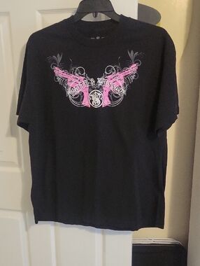 Smith & Wesson SzXL Black Tee with Pink Graphic Wings